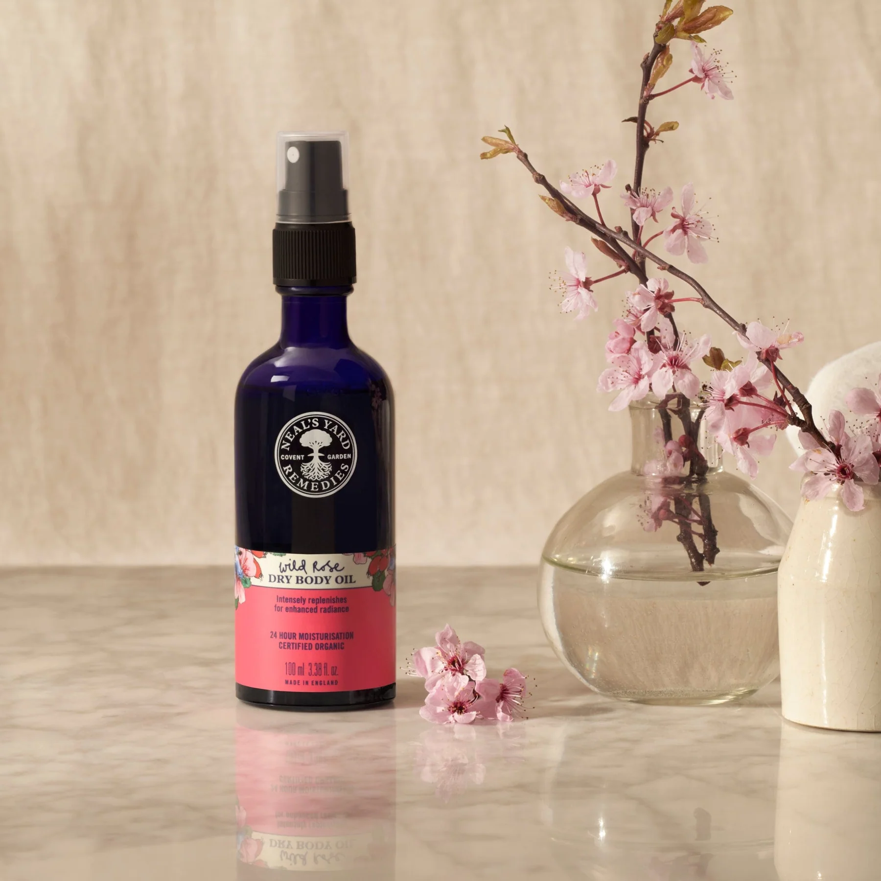 Neal&#39;s Yard Remedies Wild Rose Dry Oil Spray